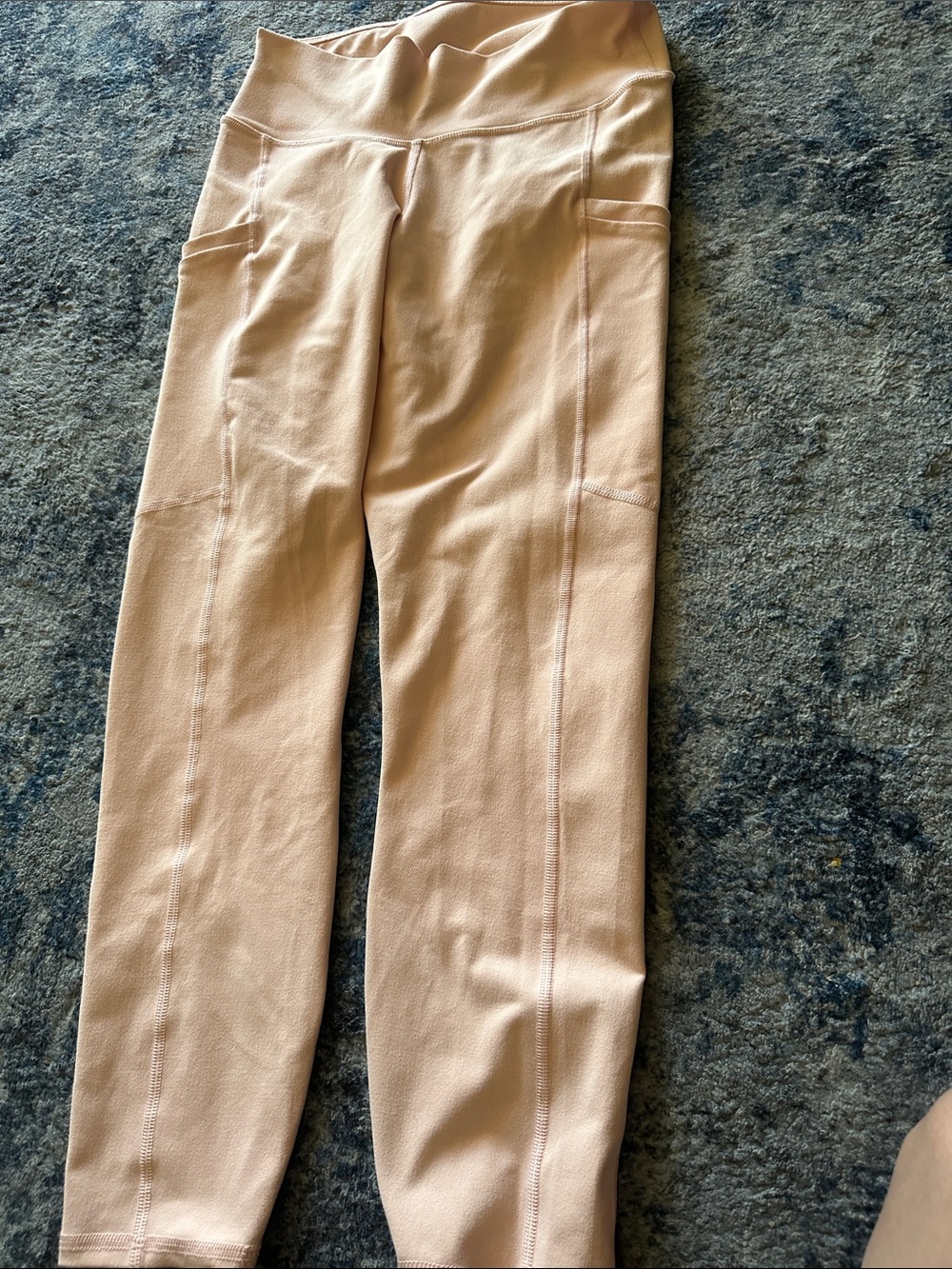 WomenLight Pink Active Leggings with Side Pockets